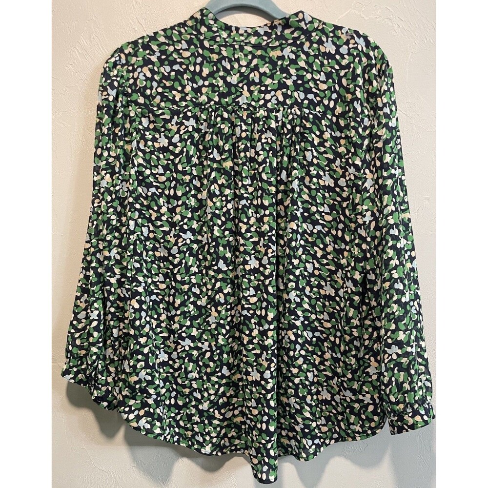 Chico’s Size 2 Shirt Navy Green Floral V-Neck Lined Long Sleeve Button Cuff Top - Picture 4 of 8